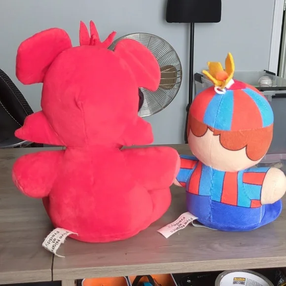 Five Nights At Freddy's (FNAF) Plushies Balloon Boy, Freddy, And Foxy And Book - Picture 5 of 9